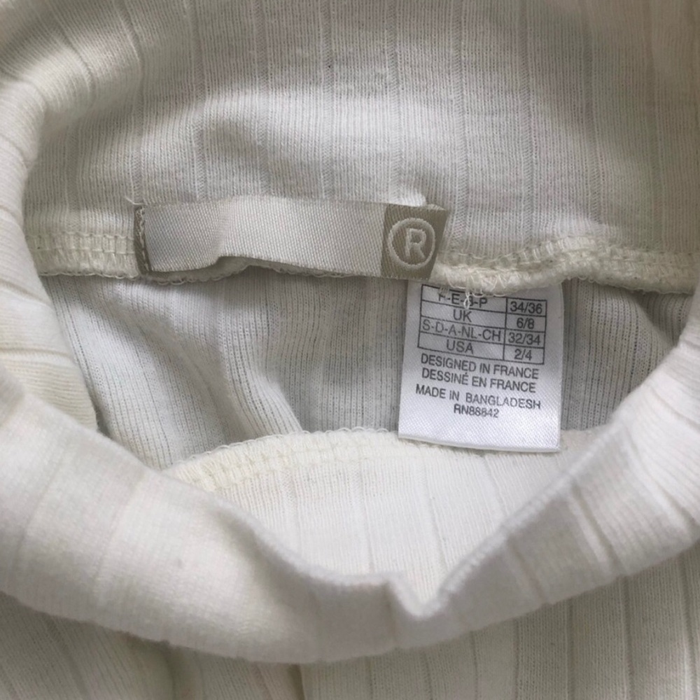 White Ribbed Turtleneck - Picture 3 of 5